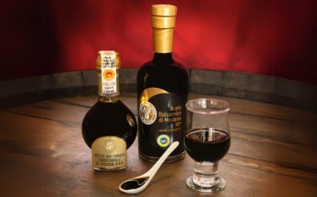 Il balsamico modenese DOP e IGP protagonista alla Fiera Internazionale del Tartufo Bianco d’Alba