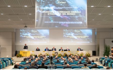 Grana Padano: obiettivo 7 milioni di forme nel 2030