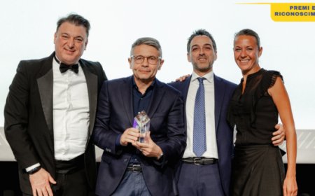 Lavazza premiata agli European Coffee & Hospitality Awards 2024 come Best Commercial Coffee Roaster