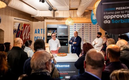 La collaborazione tra Hisense e Gino Sorbillo celebra innovazione e tradizione