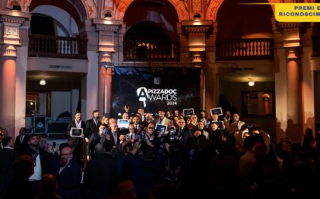 Pizza DOC Awards 2024: premiate a Napoli le eccellenze del Mondo Pizza
