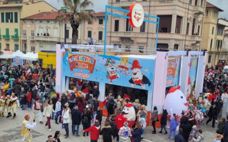 Kinder conferma la collaborazione con il Carnevale di Viareggio