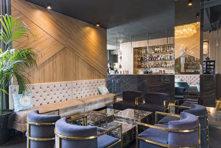 Terrazza Duomo 21: la mixology incontra il lusso con vista sulla Madonnina