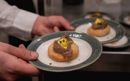 Paolo De Simone firma la nuova pizza fritta: perfetto incontro fra Milano e Cilento