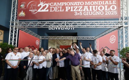 Al via il XXII Campionato mondiale del Pizzaiuolo - Trofeo Caputo