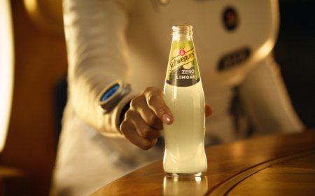 Schweppes Limone Zero sbarca su Marte nella nuova campagna TV