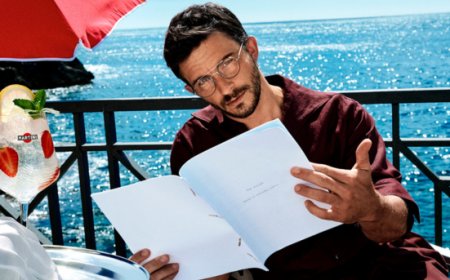 Jonathan Bailey nuovo volto di Martini: "Off Script" celebra l'estate degli aperitivi