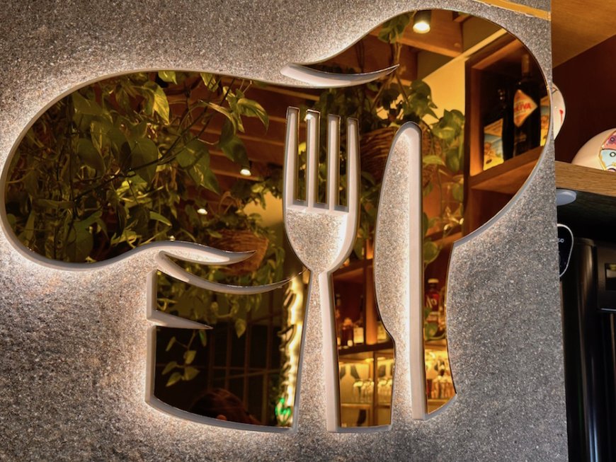 Un brindisi con la pasta mista: La Tattoria di Rosario Avolio a Napoli festeggia un anno di successi