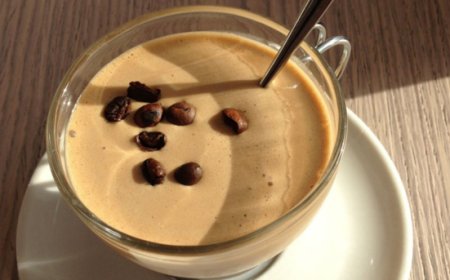 Il caffè d'estate conquista italiani e turisti. L'indagine AstraRicerche