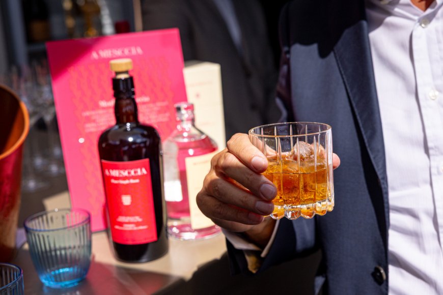 Mesccia: il rum storico di Monaco rinasce grazie alla collaborazione con Velier