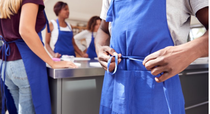 Dispositivi di protezione individuale per ristoranti: normativa e utilizzo corretto