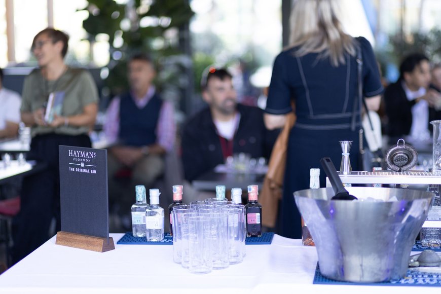 Christopher e Miranda Hayman portano la storia del London Gin nel cuore di Milano