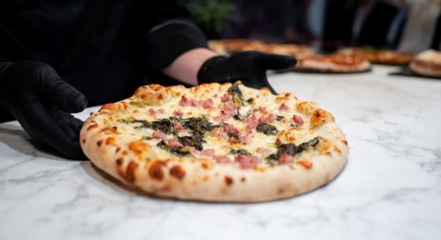 Margherita porta l'eccellenza della pizza artigianale italiana ad Anuga 2025