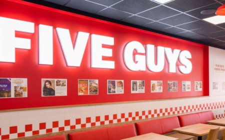 Five Guys inaugura il suo undicesimo locale italiano a Napoli