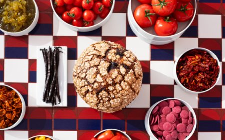 Torna il Panettone al Pomodoro di LA ROQQA: Chef Ferretti reinterpreta la tradizione natalizia