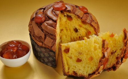 Salvatore Varriale presenta la collezione Panettoni Artigianali 2025