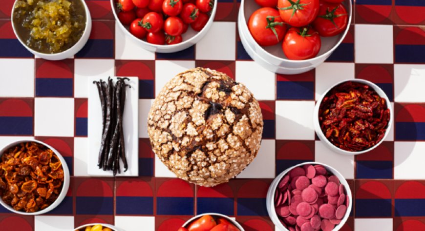 Torna il Panettone al Pomodoro di LA ROQQA: Chef Ferretti reinterpreta la tradizione natalizia