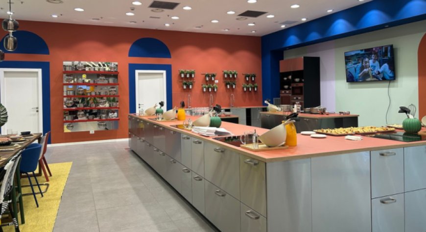 ELNÒS KITCHEN apre a Roncadelle: cucina conviviale con 14 postazioni e calendario eventi