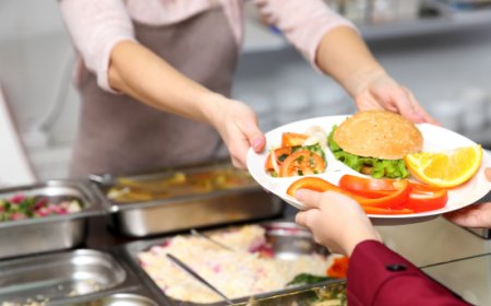 Ristorazione collettiva. I prezzi alimentari cresciuti del 25% dal 2020