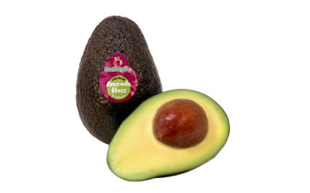 Nuovo pack e guida digitale per Hass, l'avocado di Battaglio