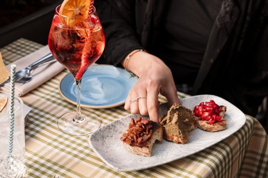Roma, l'Osteria degli Avvocati riapre a Prati: il baccalà diventa protagonista