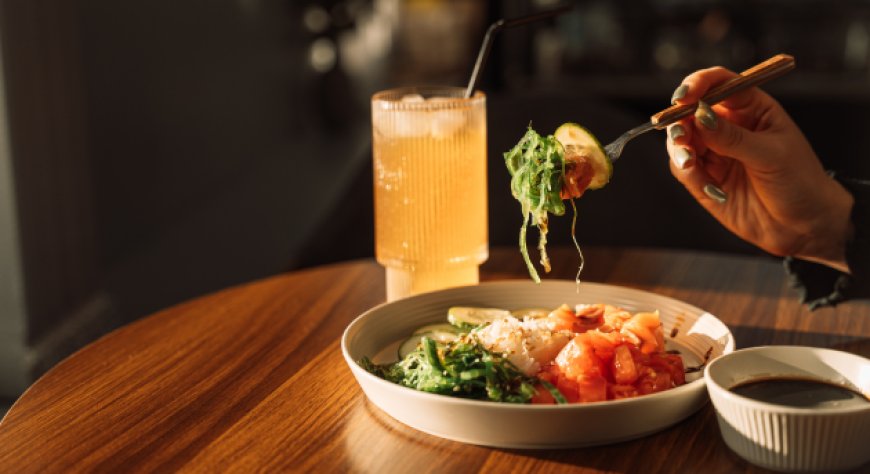 Un nuovo volume unisce mixology e ristorazione: il cocktail pairing secondo Luca Di Francia