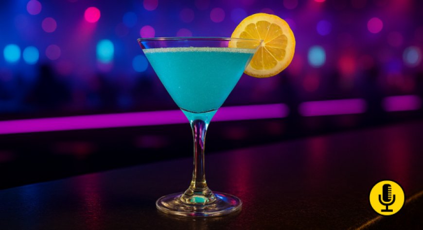 Alla scoperta dell'Angelo Azzurro, storia del cocktail che dominò le discoteche