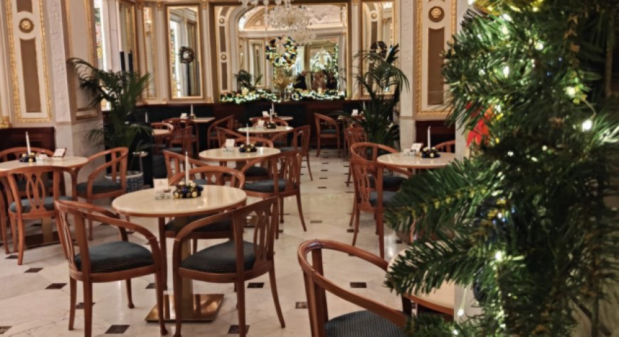 Gran Caffè Gambrinus: concluso il restauro delle sale storiche in via Chiaia