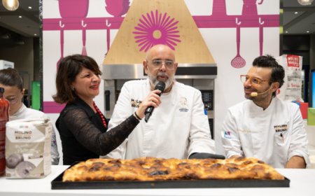 Il maestro Lorenzo Fortuna incanta il Sigep con pani e pizze d'ispirazione calabrese