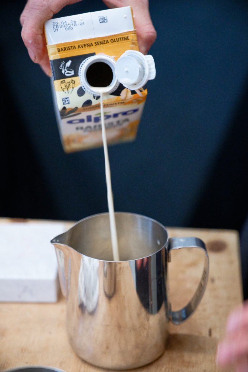 Dalla Corte prepara i finalisti del Campionato Italiano Latte Art: warm up esclusivo nell'Officina