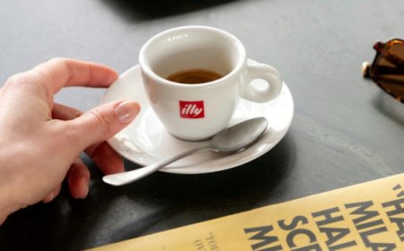 illycaffè conferma la partnership con il Salone del Mobile.Milano 2026