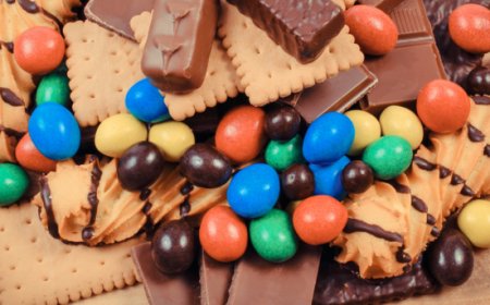 Alimenti ultra-processati, uno studio li paragona alle sigarette per il rischio di dipendenza