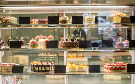 Scopri la parola del giorno su WikiHoreca.com: Pasticceria crudista