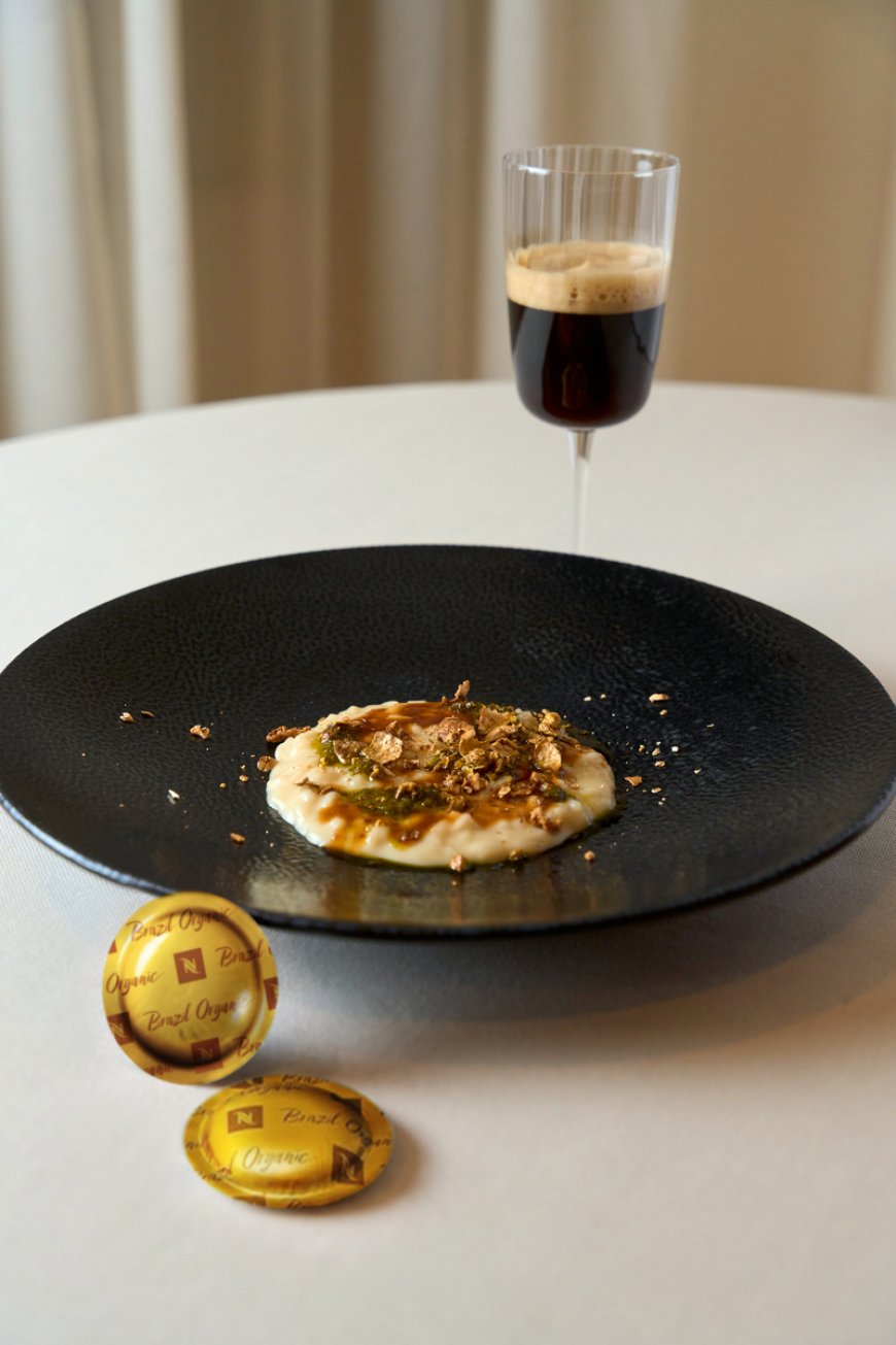 Chef Alessandro Dal Degan firma un menu di sei portate stellate con caffè Nespresso Professional