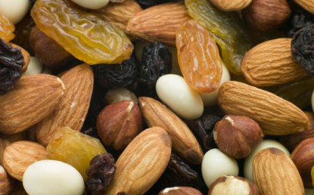 Dalla colazione al dessert: la frutta secca conquista ogni momento della giornata degli italiani