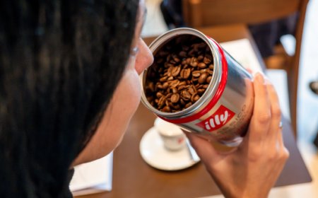 illycaffè rinnova la partnership con Seconda Chance: 50 borse di studio e inserimento graduale in azienda