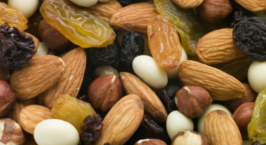 Dalla colazione al dessert: la frutta secca conquista ogni momento della giornata degli italiani