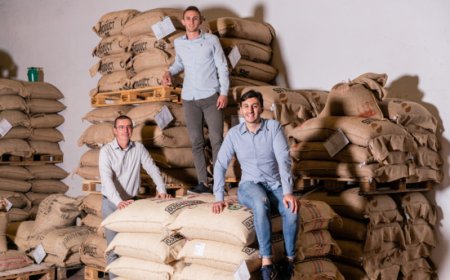 Caffè Agust compie 70 anni e apre le porte della torrefazione