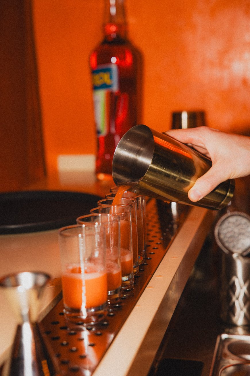 A Milano apre SYNC by Aperol, il listening bar che unisce mixology, food e musica