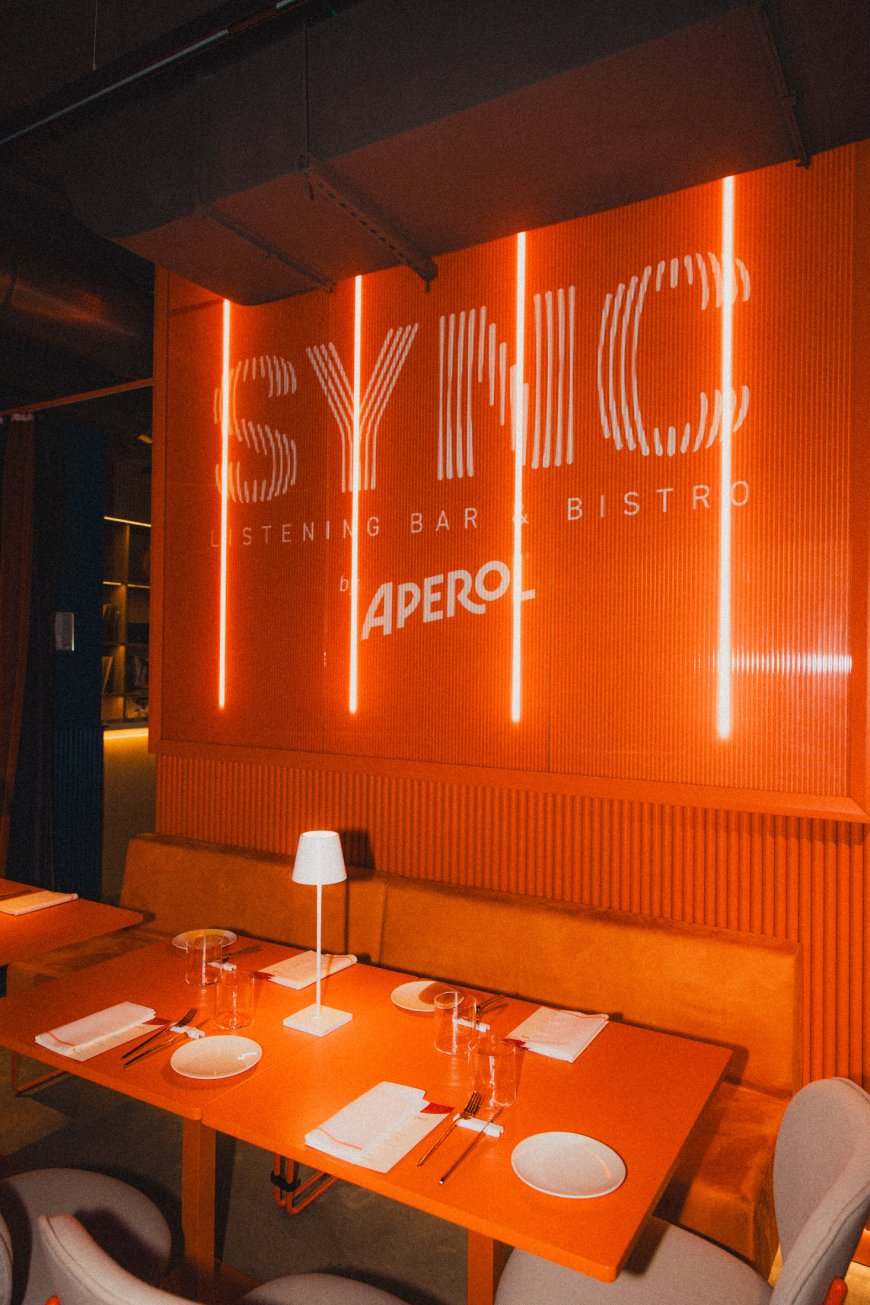 A Milano apre SYNC by Aperol, il listening bar che unisce mixology, food e musica
