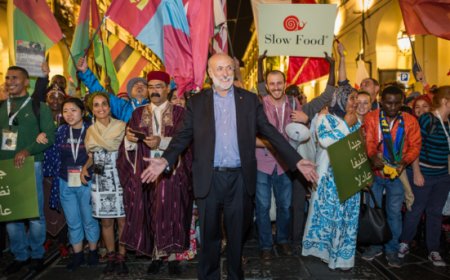 Addio a Carlo Petrini. Si è spento a 76 anni il fondatore di Slow Food