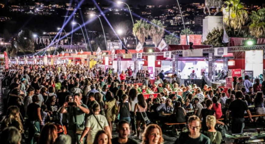Il Lungomare Pertini di Pozzuoli nuova casa del Coca-Cola Pizza Village 2026
