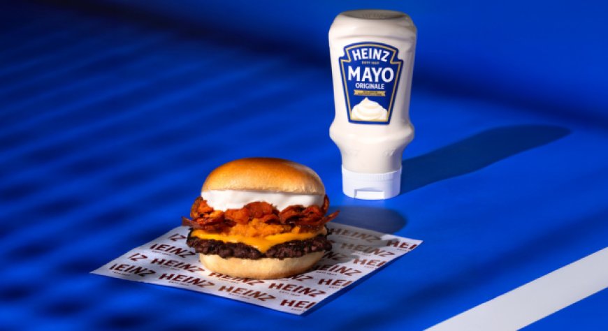 Heinz porta a Milano il Carota Burger, simbolo dell’amore irrazionale per la maionese