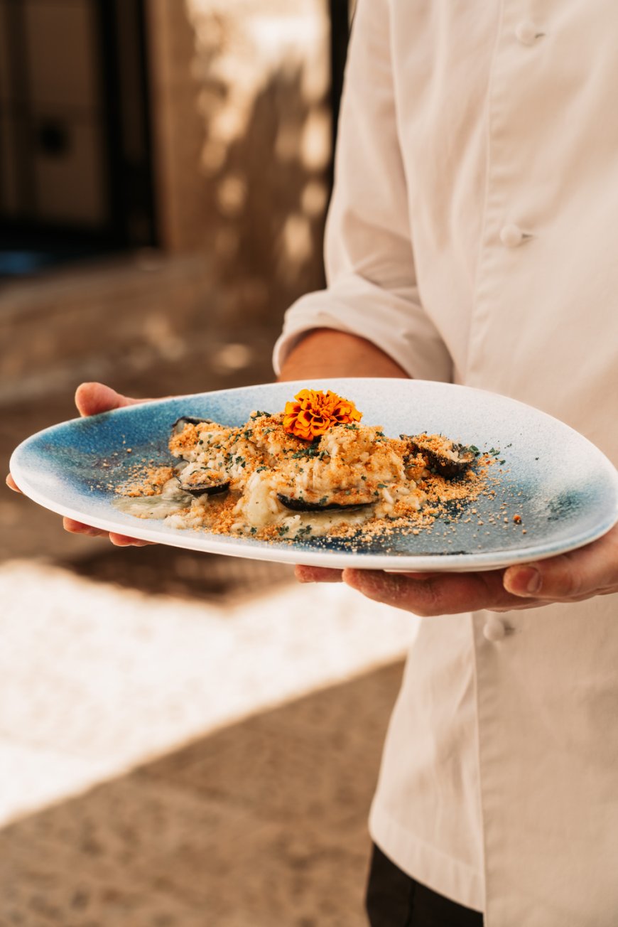 A Monopoli il debutto di Azur, cucina di mare e tradizione mediterranea al centro del progetto