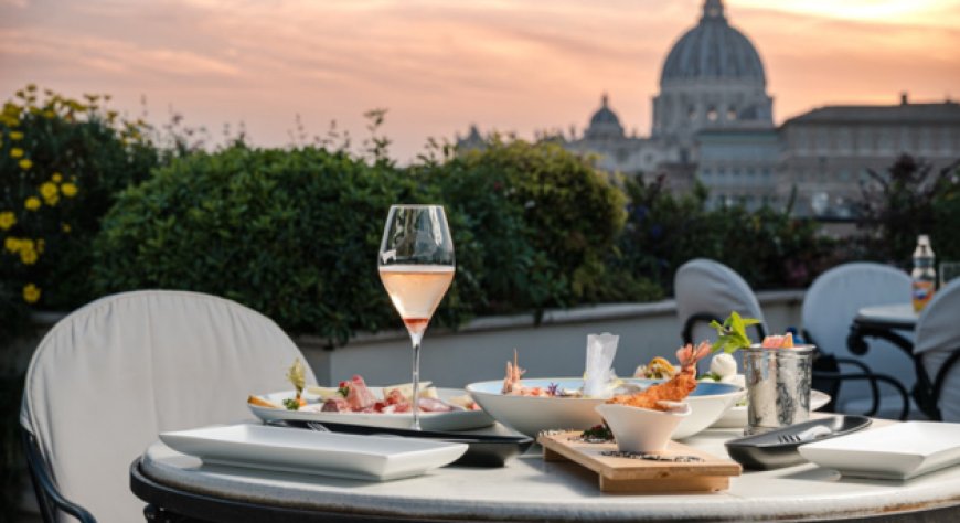 Terrazza Les Étoiles: la nuova drink list 2026 racconta l'aperitivo all'italiana