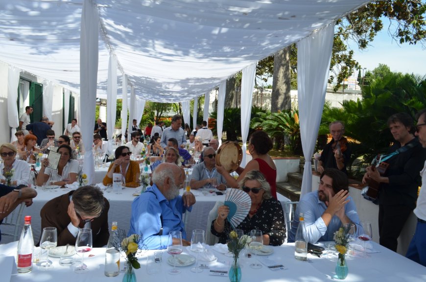 Praesentia parte da Ischia: cucina, vino e cultura per raccontare la Campania