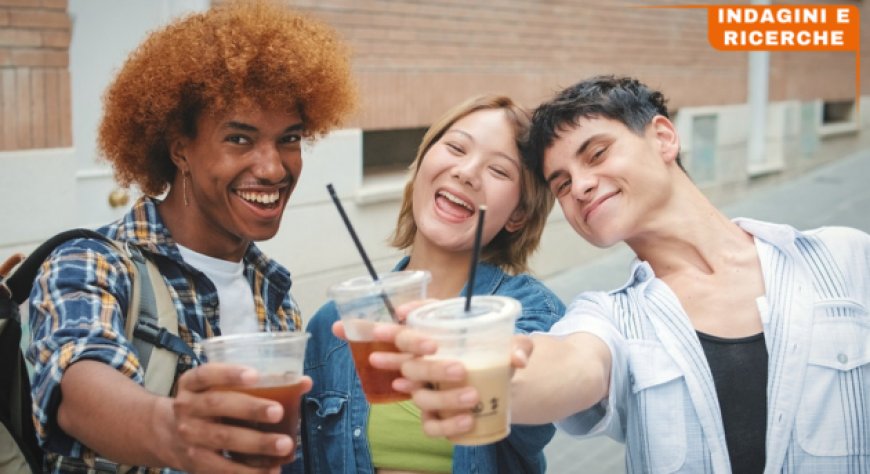 La Gen Z beve meno e meglio: i nuovi trend della socialità