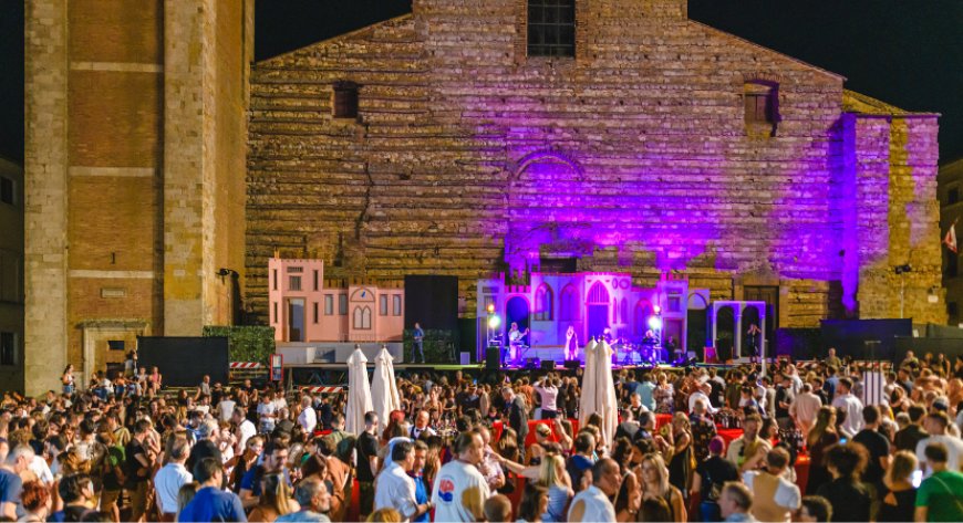 Calici di Stelle festeggia 25 anni a Montepulciano: un quarto di secolo di vino, territorio e grandi emozioni