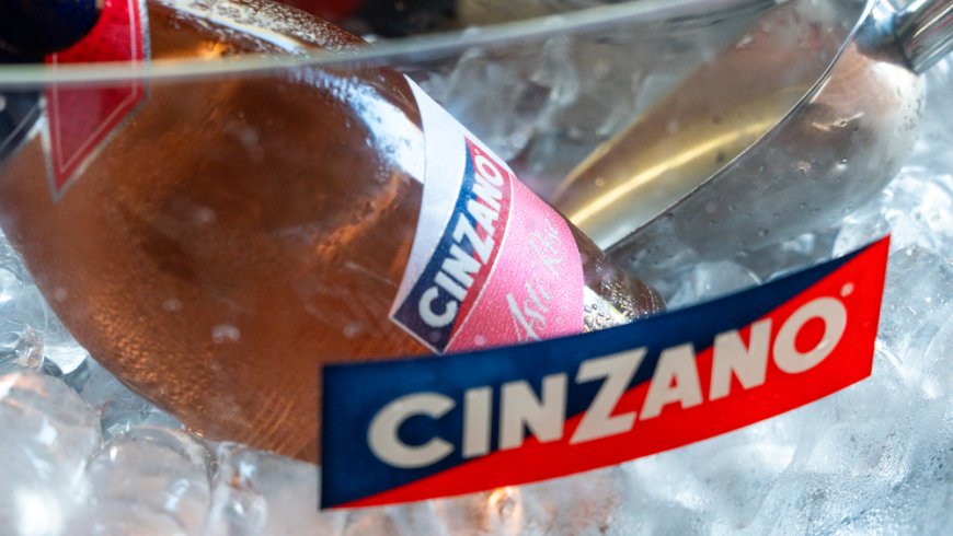 Cinzano prepara la prima vendemmia con Gruppo Caffo 1915 e torna nelle Langhe