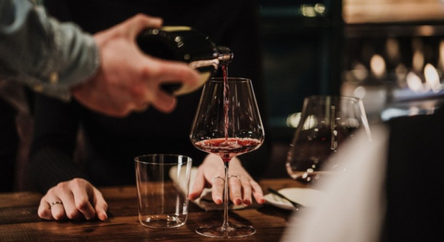 Il ristorante HEBBO Wine & Deli eccellenza premiata per l'offerta dei vini